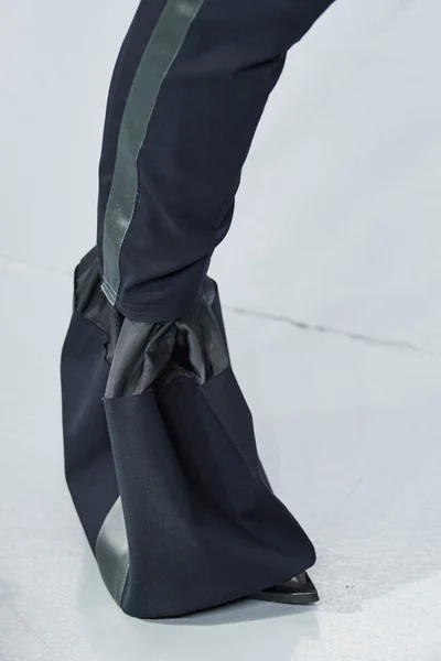 Look 120